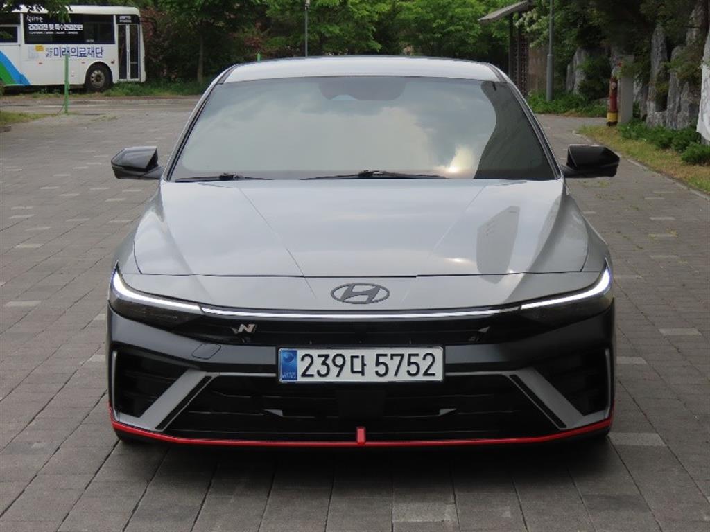 HYUNDAI Avante 2025 Gris - Importación desde Corea - HF Imports Iquique - Foto 1