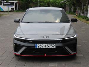 HYUNDAI Avante - Vista 2