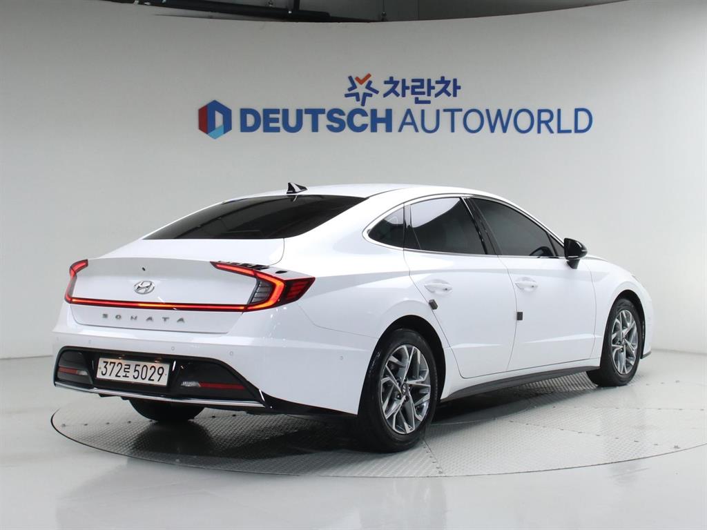 HYUNDAI Sonata - Vista 2