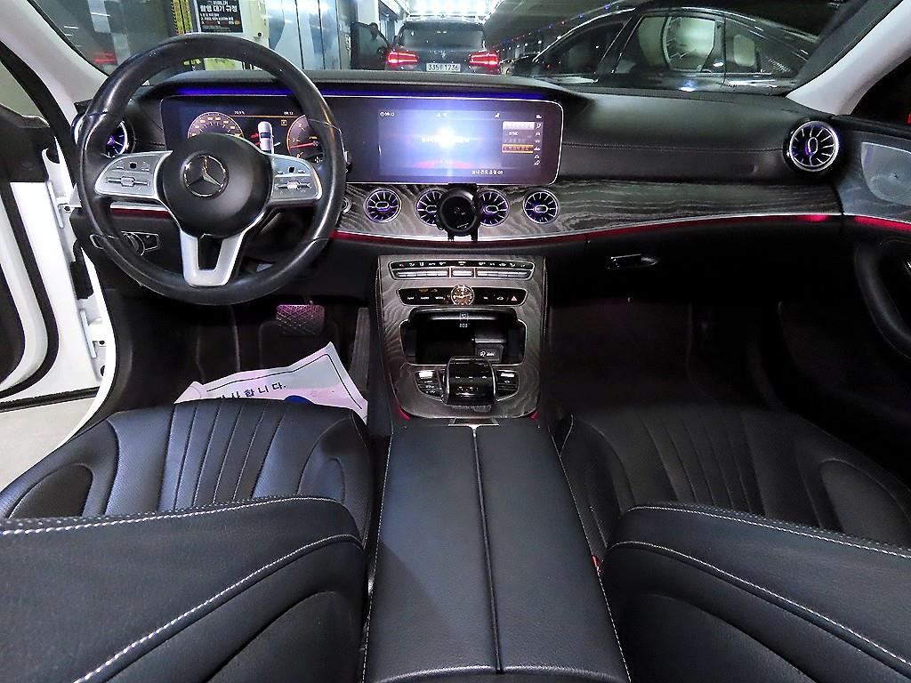 Mercedes Benz CLS Class - Vista 10