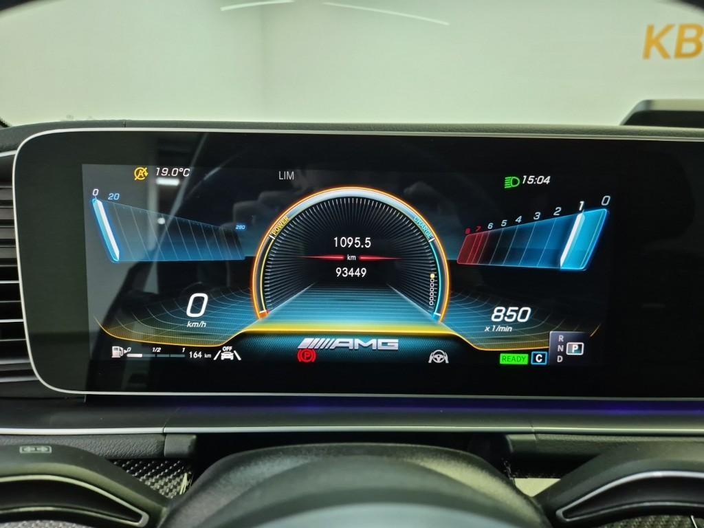 Mercedes Benz GLE Class - Vista 6