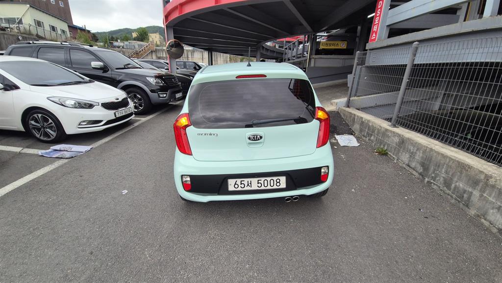 KIA Morning - Vista 4