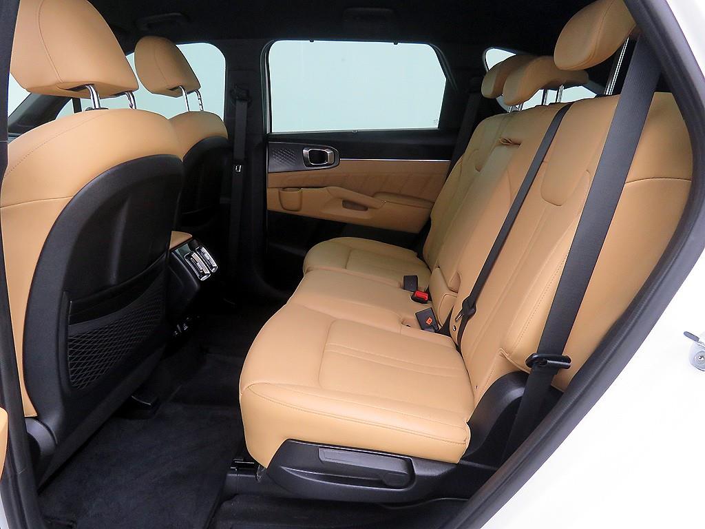 KIA Sorento - Vista 8