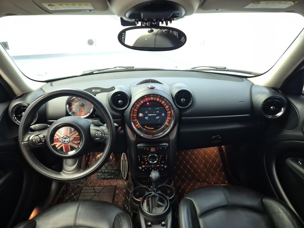 Mini Countryman - Vista 7