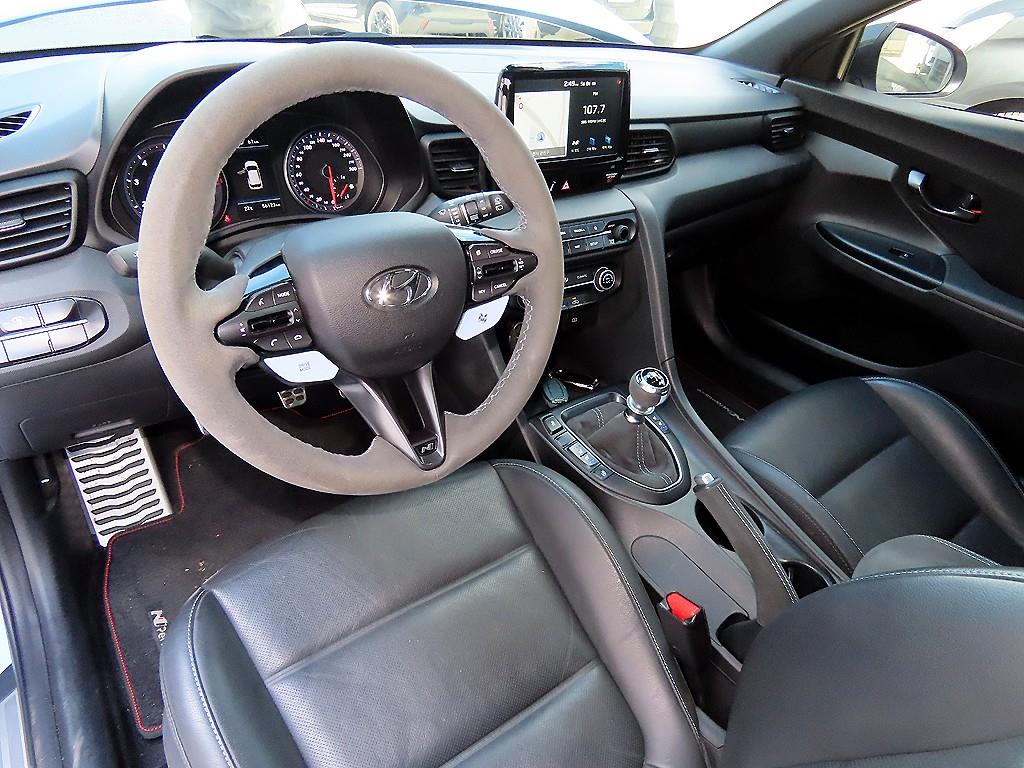 HYUNDAI Veloster - Vista 7