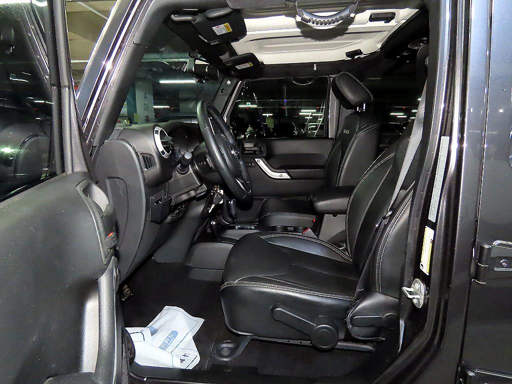 Jeep Wrangler - Vista 6