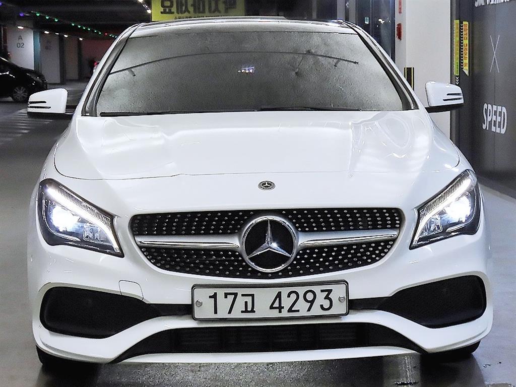 Mercedes Benz CLA Class - Vista 2