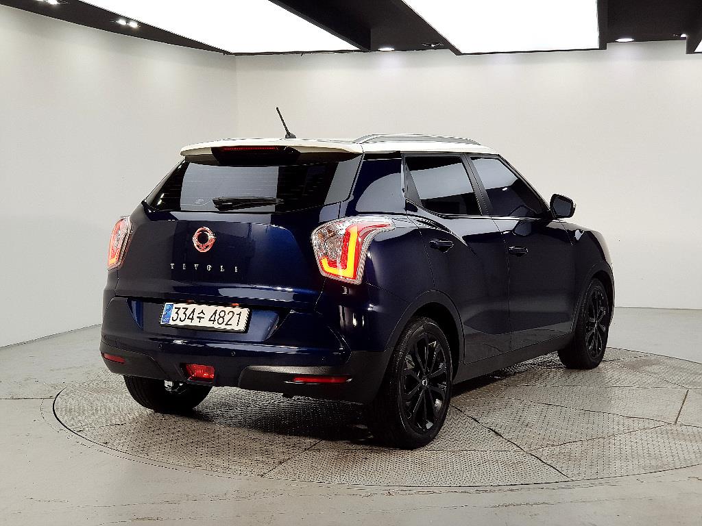 Ssangyong Tivoli - Vista 4