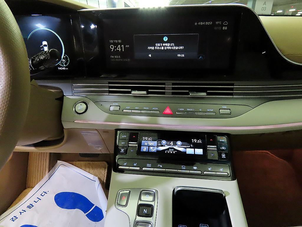 HYUNDAI Grandeur - Vista 11