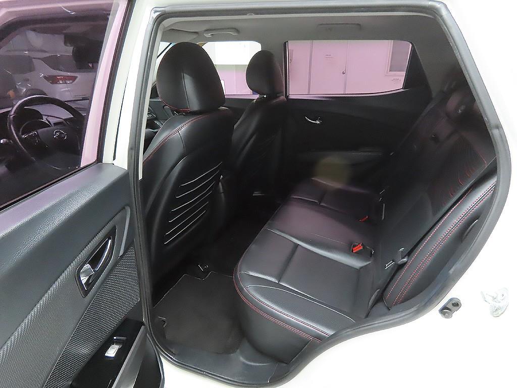 Ssangyong Tivoli 2017 Blanco - Importación desde Corea - HF Imports Iquique - Foto 9