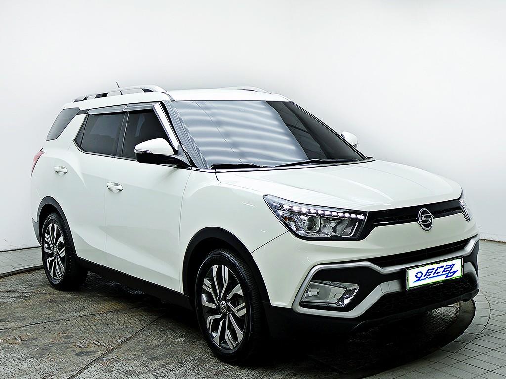 Ssangyong Tivoli - Vista 3
