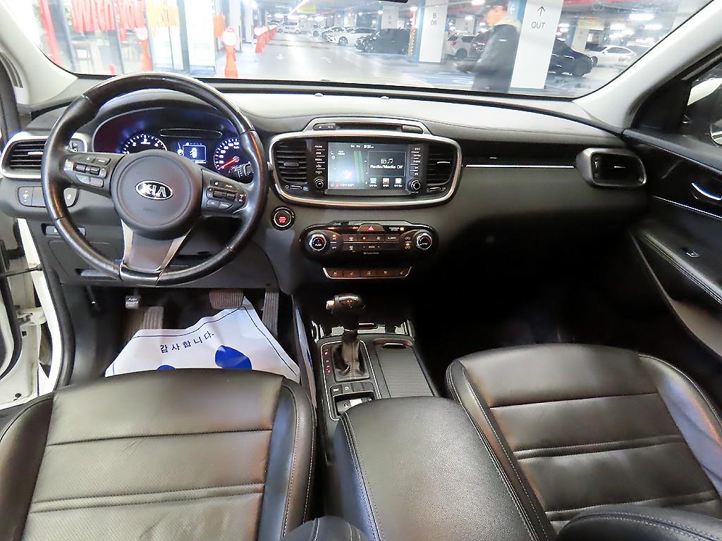 KIA Sorento - Vista 10