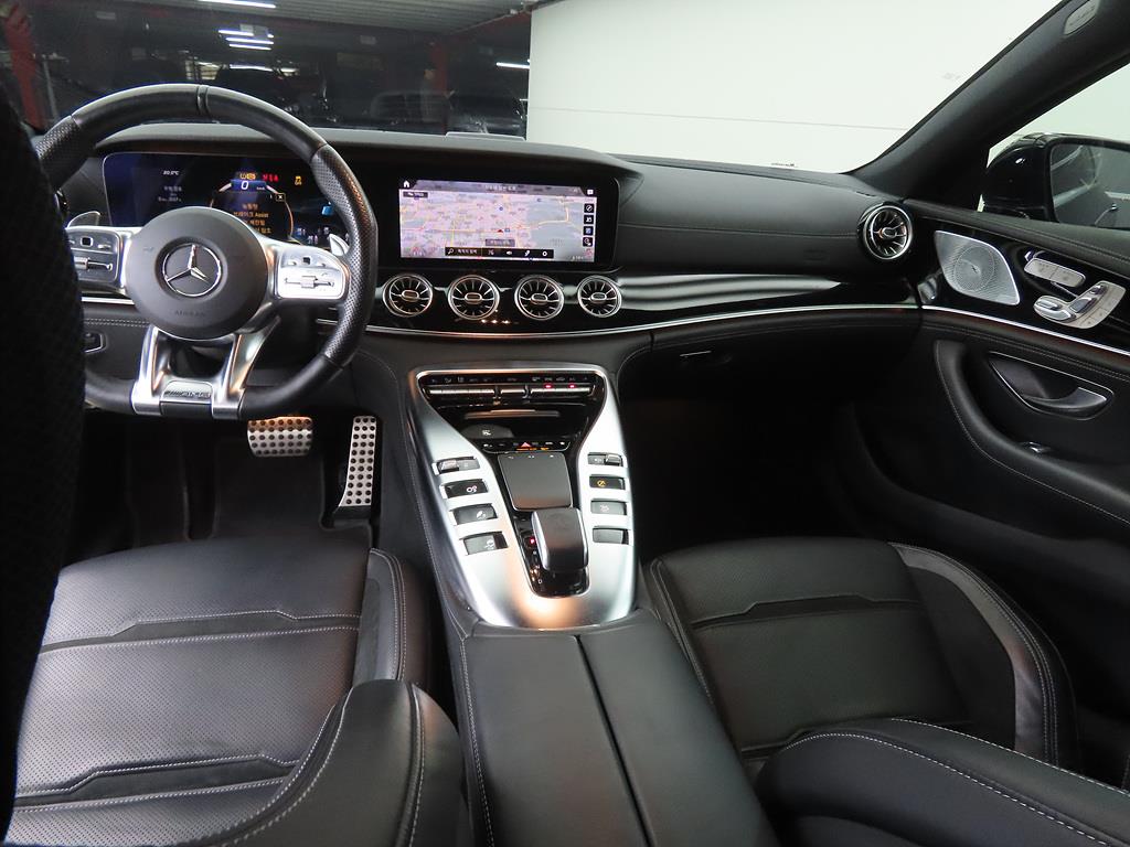 Mercedes Benz AMG GT - Vista 7