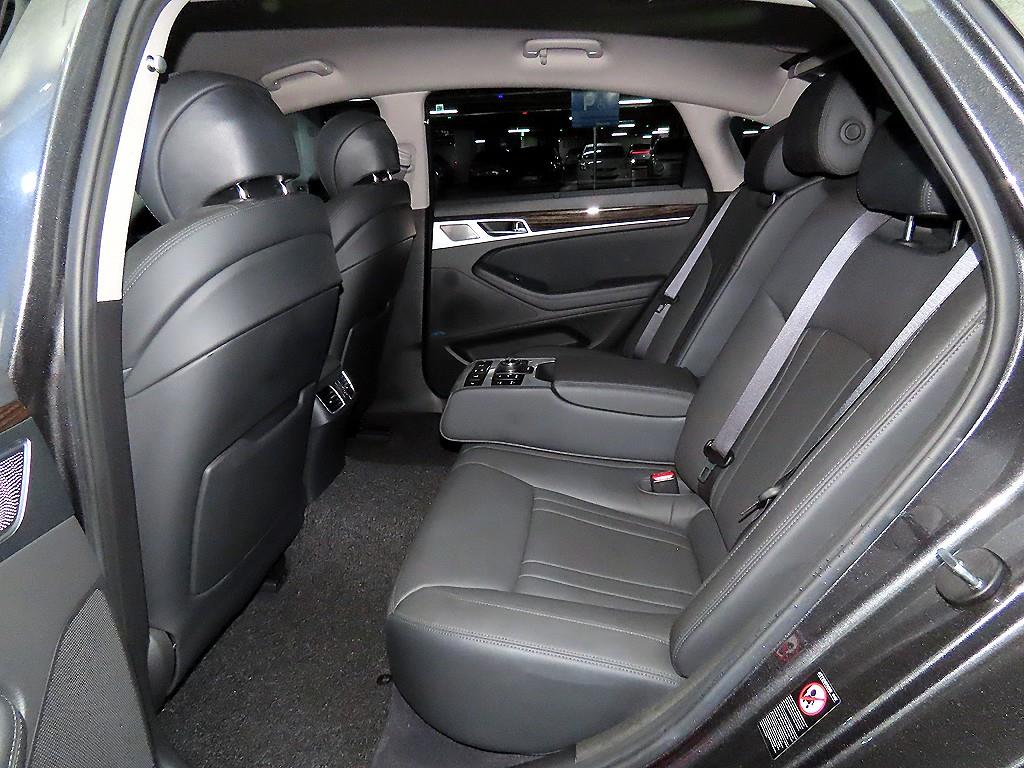 Genesis G80 - Vista 7