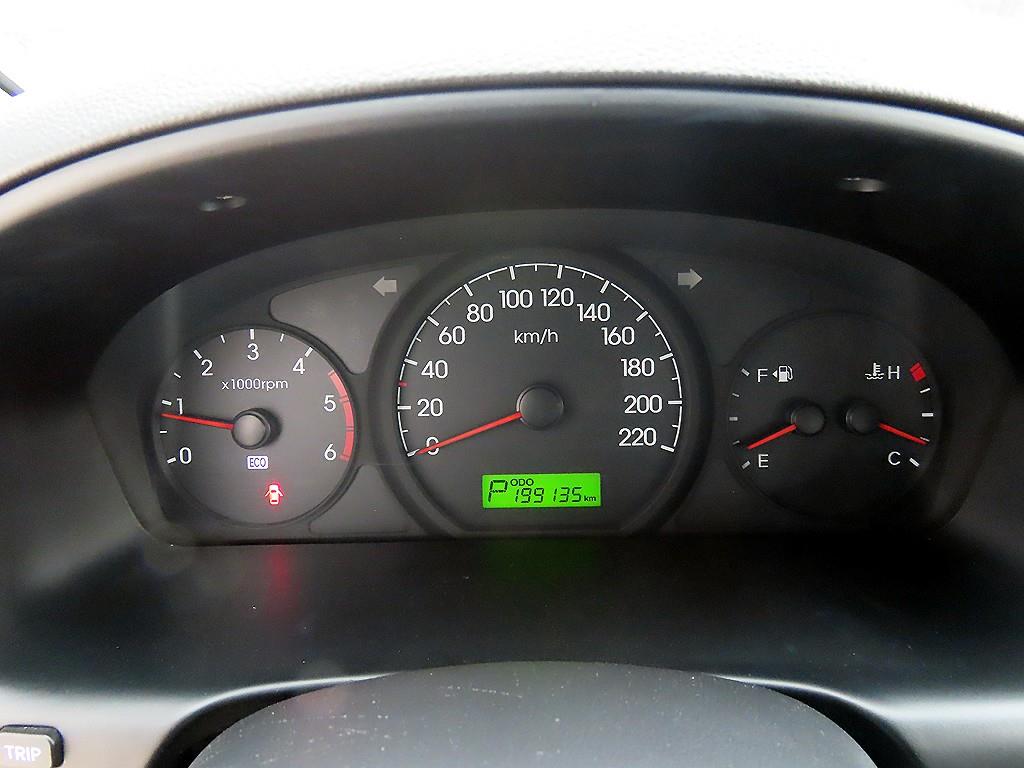 HYUNDAI Starex - Vista 10