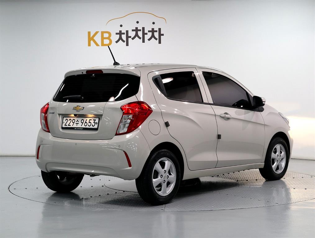 Chevrolet Spark - Vista 3