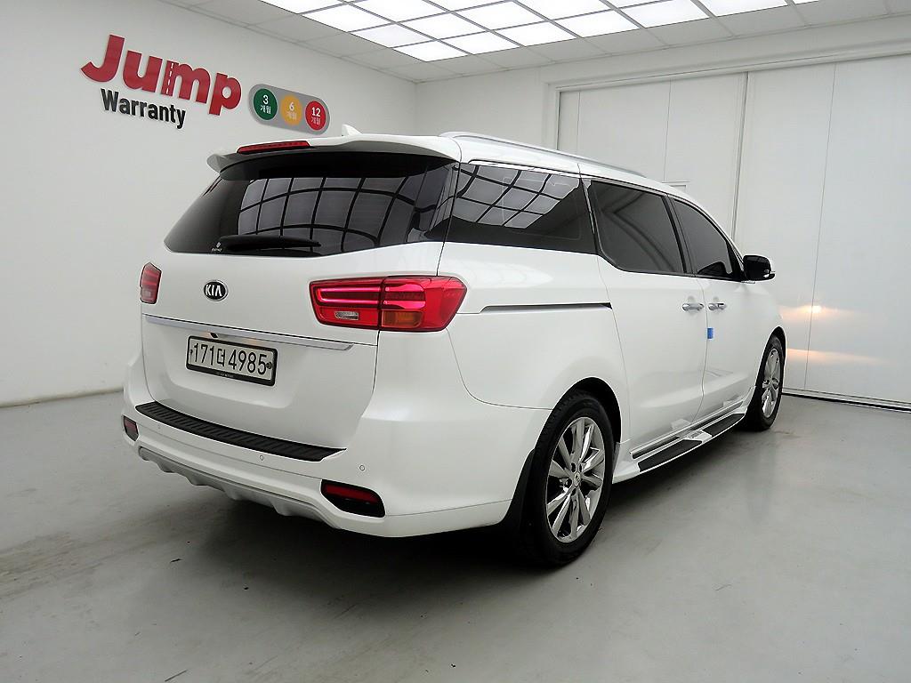KIA Carnival - Vista 4