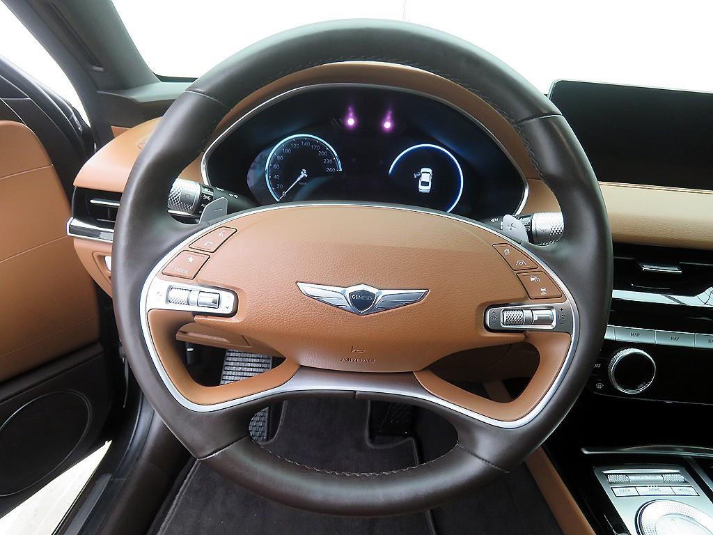 Genesis G80 - Vista 10