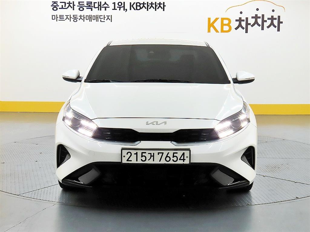 KIA K3 2022 the color of pearl - Importación desde Corea - HF Imports Iquique - Foto 1