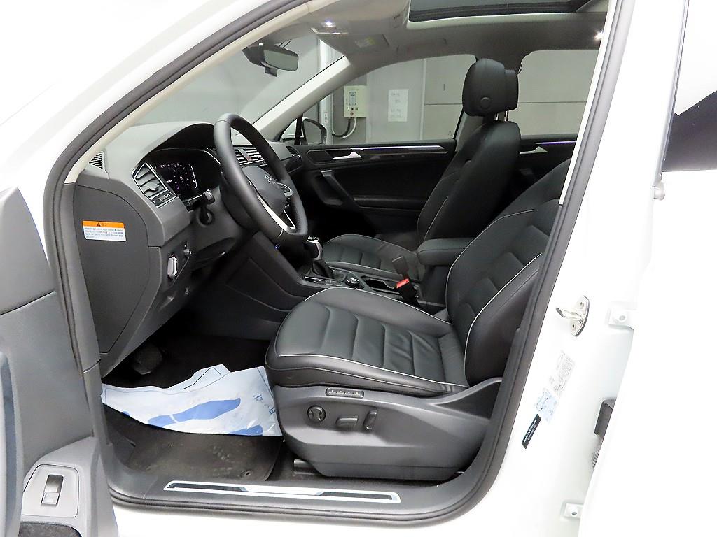 Volkswagen Tiguan - Vista 5