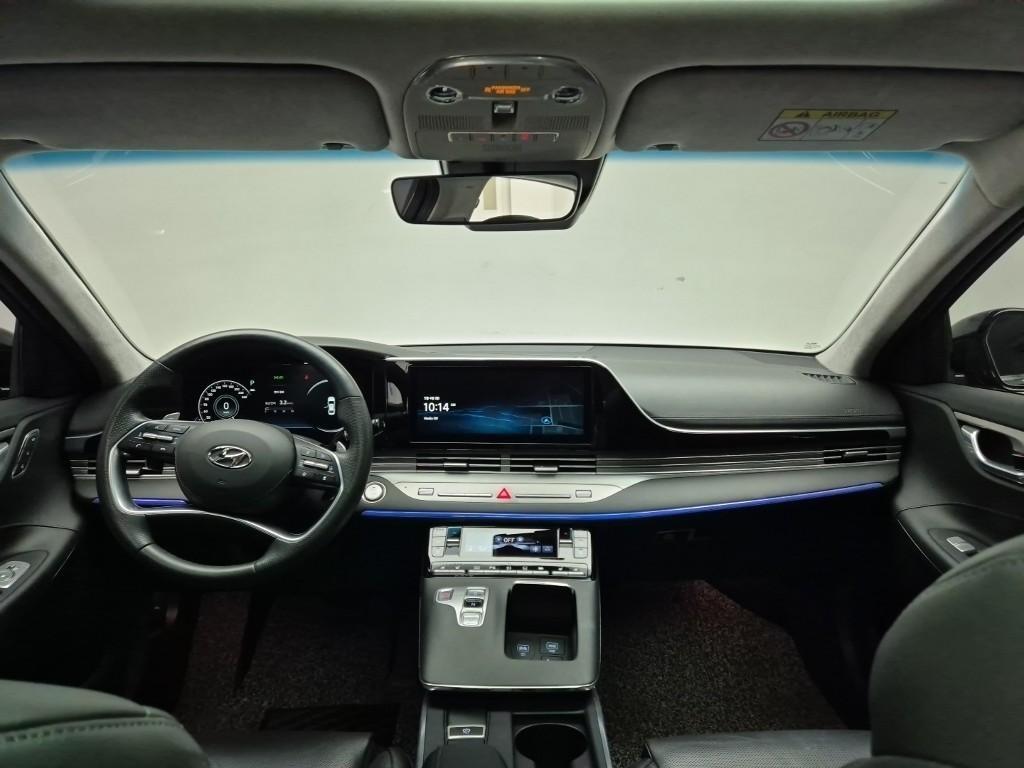 HYUNDAI Grandeur - Vista 7