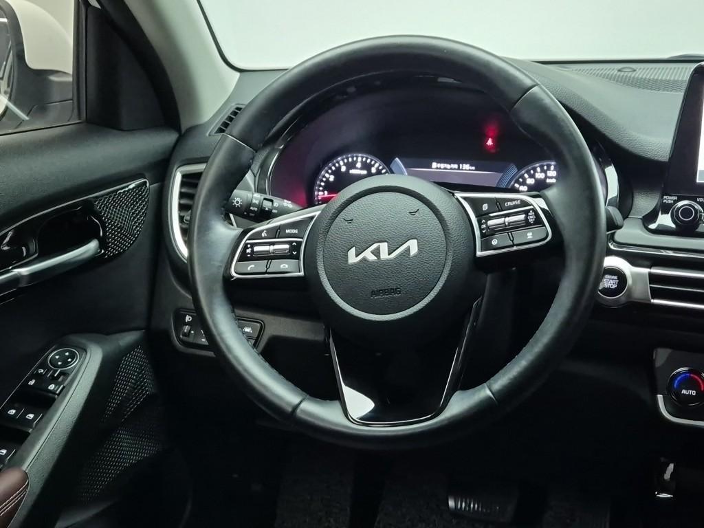 KIA Seltos 2023 Blanco - Importación desde Corea - HF Imports Iquique - Foto 13