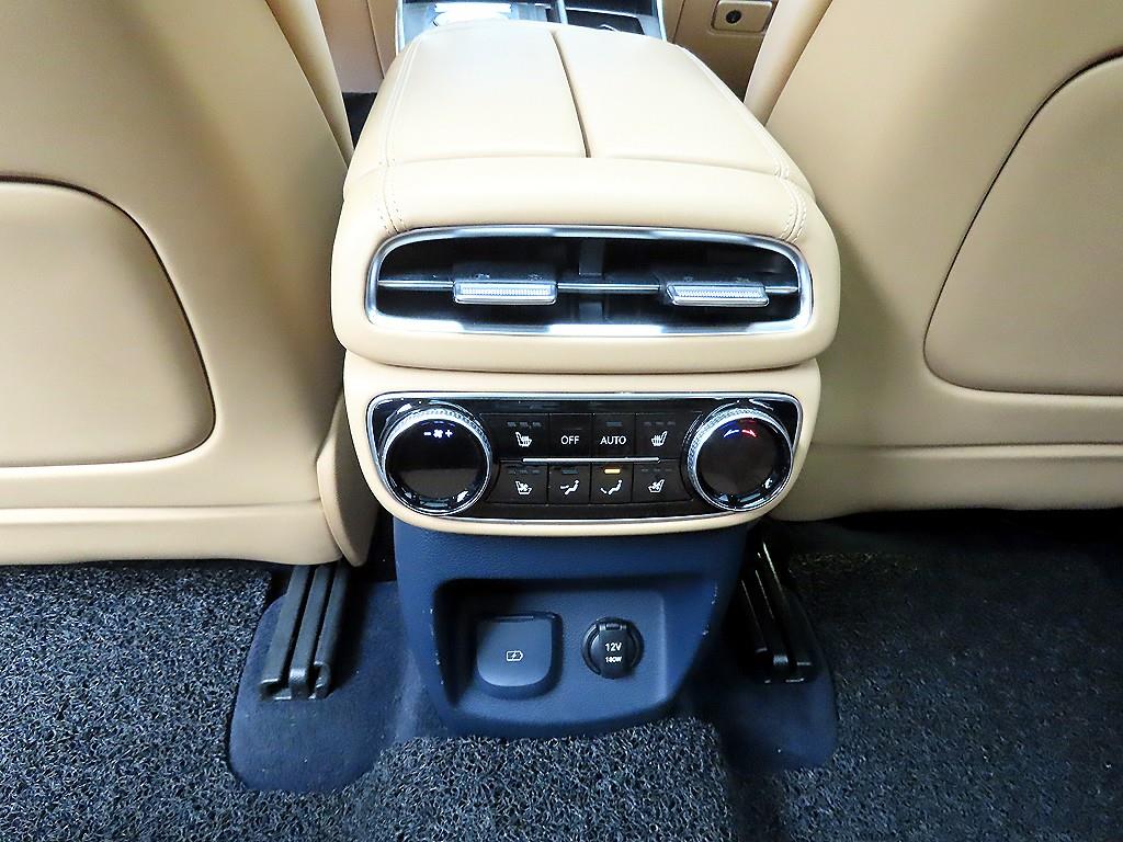 Genesis GV80 - Vista 12