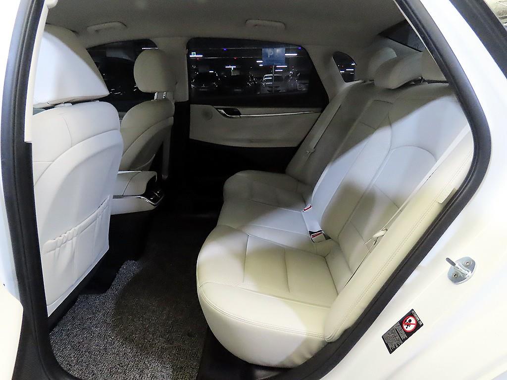 HYUNDAI Grandeur - Vista 7