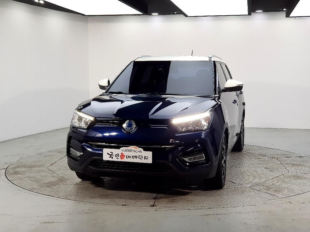 Ssangyong Tivoli - Vista 2