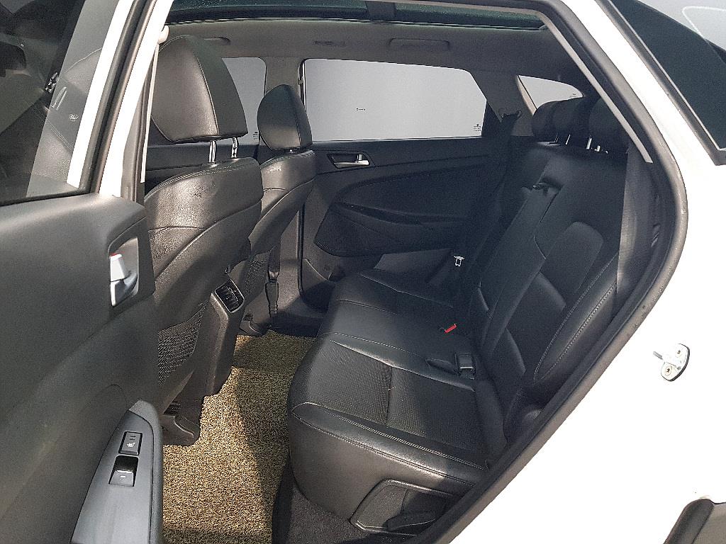 HYUNDAI Tucson - Vista 9