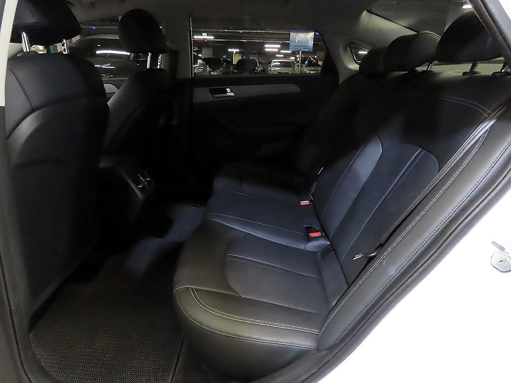 HYUNDAI Sonata - Vista 7