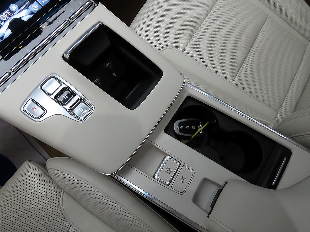 HYUNDAI Grandeur - Vista 10