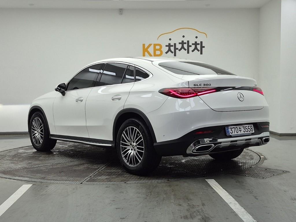 Mercedes Benz GLC Class - Vista 3