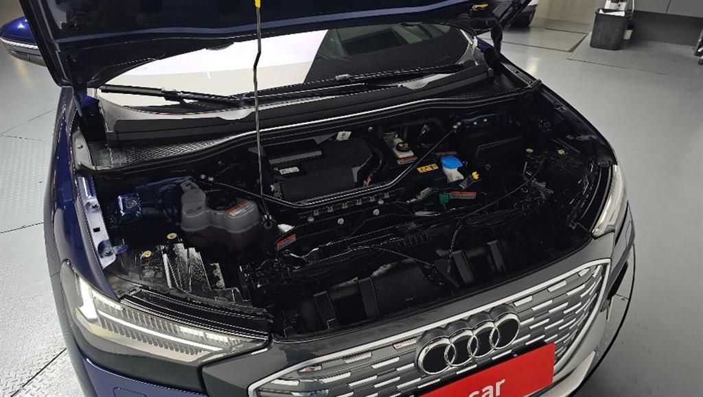 Audi Q4 - Vista 9