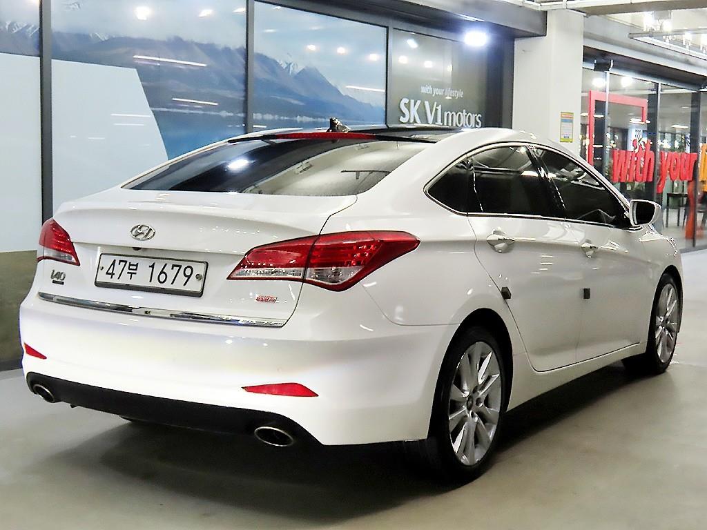 HYUNDAI i40 - Vista 4