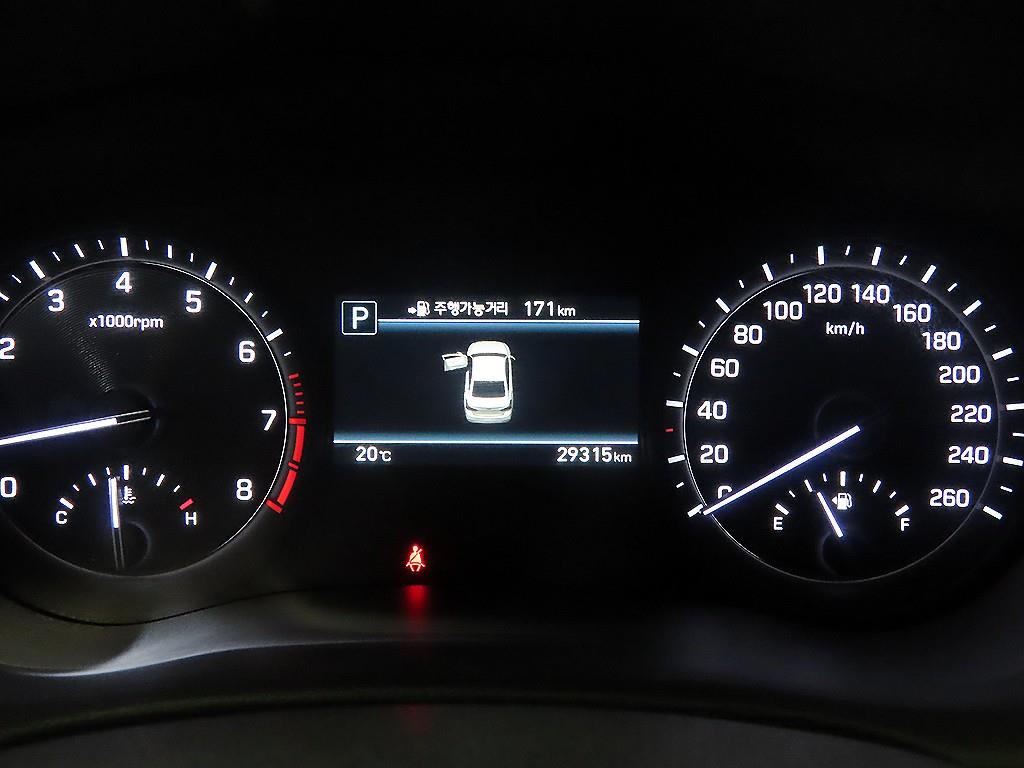 Genesis G80 - Vista 9