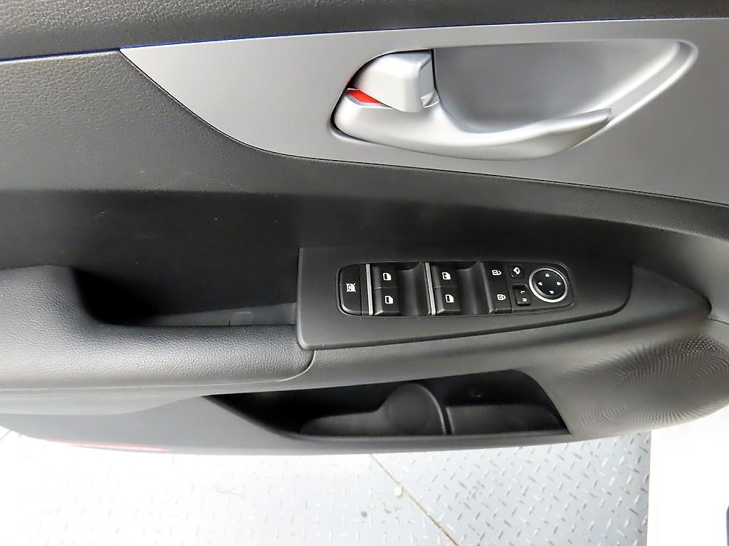 KIA K3 - Vista 11