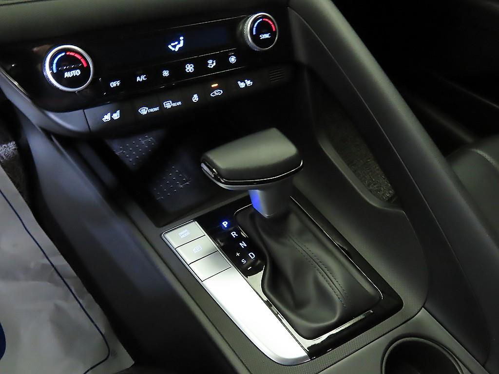 HYUNDAI Avante - Vista 12