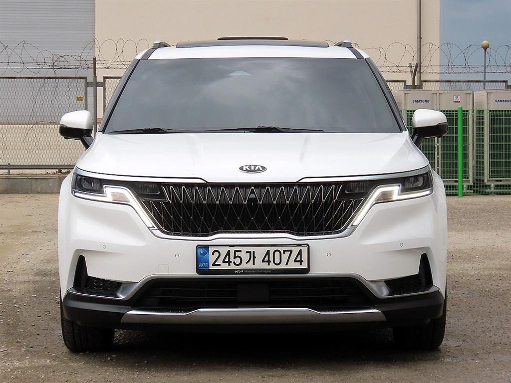 KIA Carnival 2021 Blanco - Importación desde Corea - HF Imports Iquique - Foto 1
