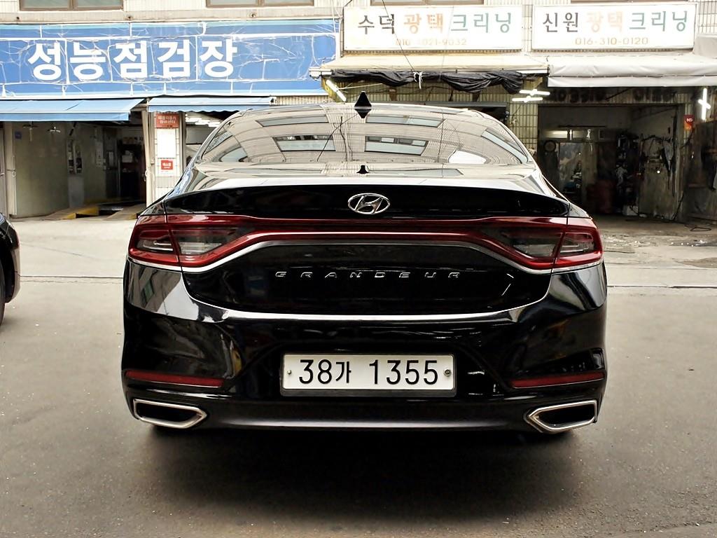 HYUNDAI Grandeur - Vista 5