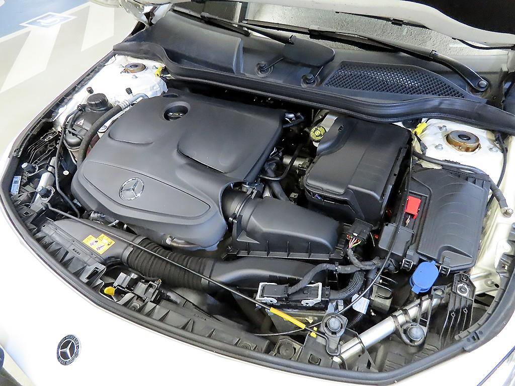 Mercedes Benz CLA Class 2018 Blanco - Importación desde Corea - HF Imports Iquique - Foto 19