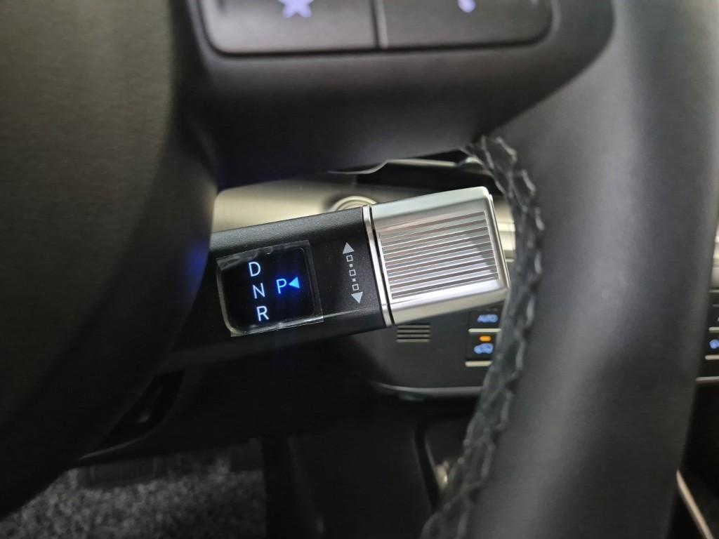 HYUNDAI Kona - Vista 8