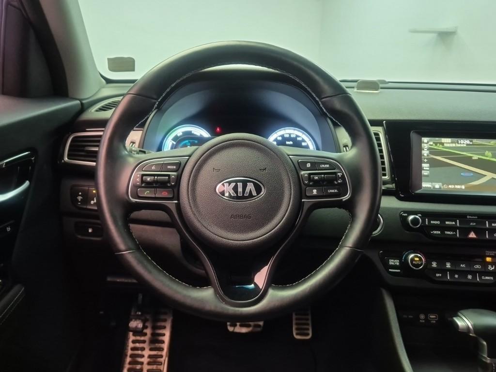 KIA Niro - Vista 9