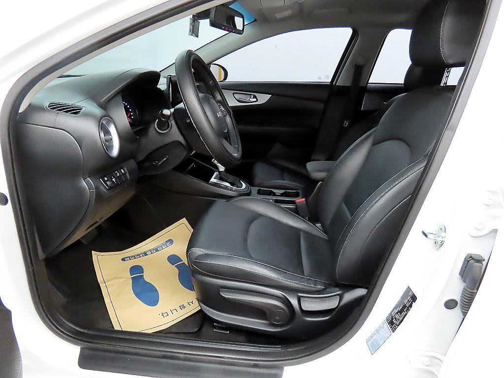 KIA K3 - Vista 5