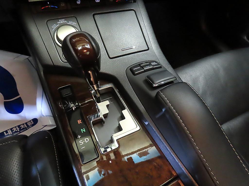 Lexus ES - Vista 12