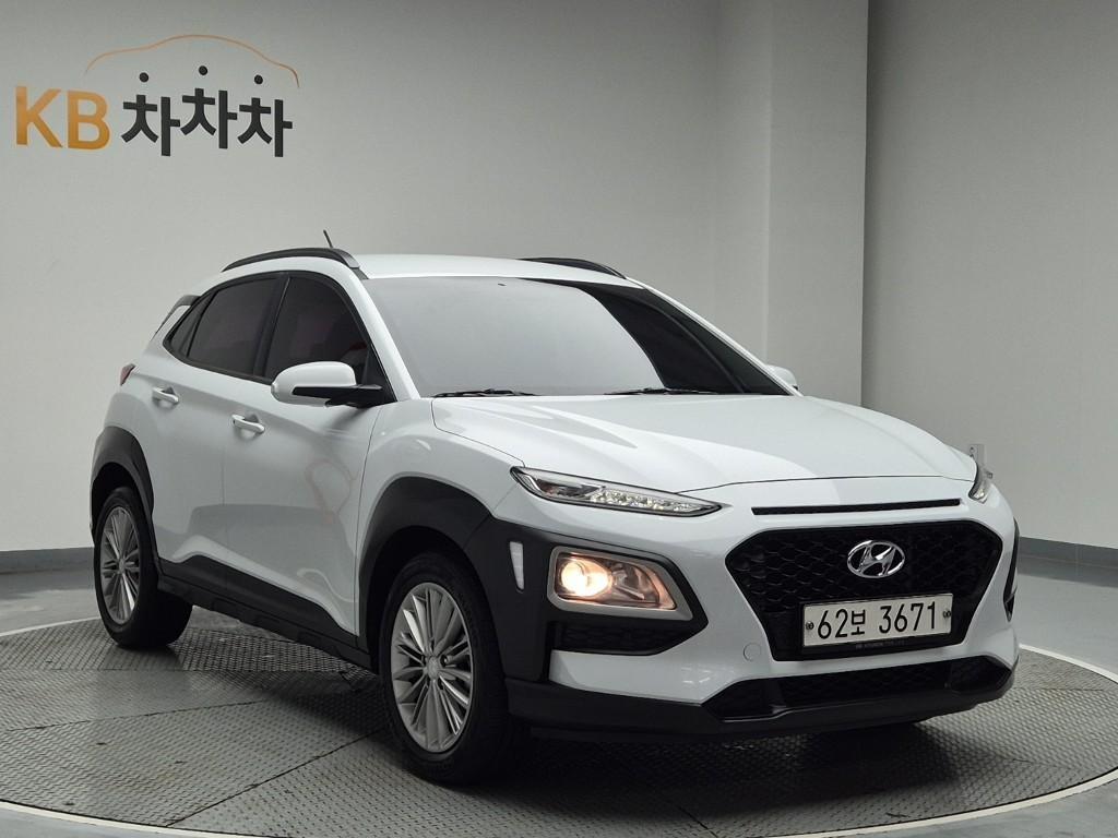 HYUNDAI Kona - Vista 4