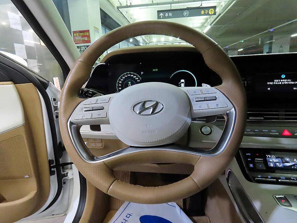 HYUNDAI Grandeur - Vista 8