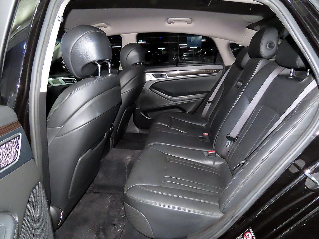 Genesis G80 - Vista 7