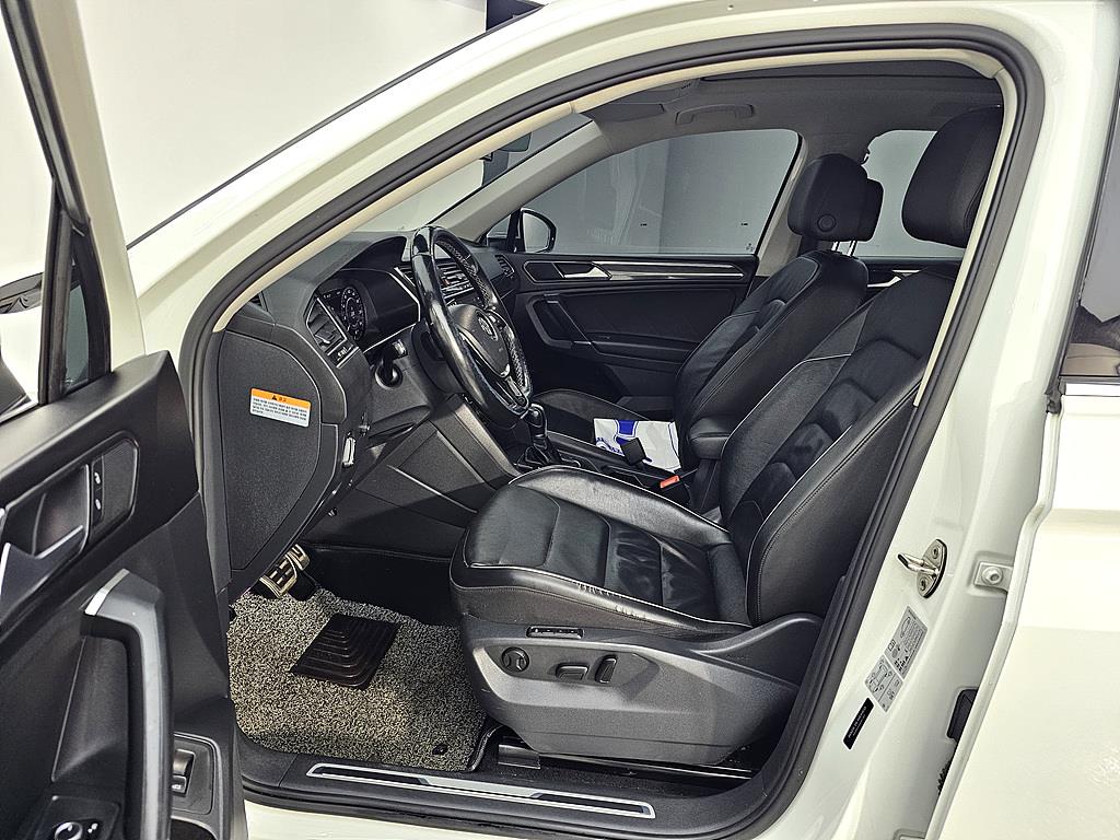 Volkswagen Tiguan - Vista 8