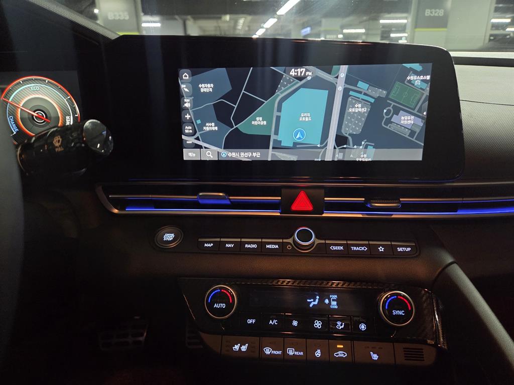 HYUNDAI Avante - Vista 11